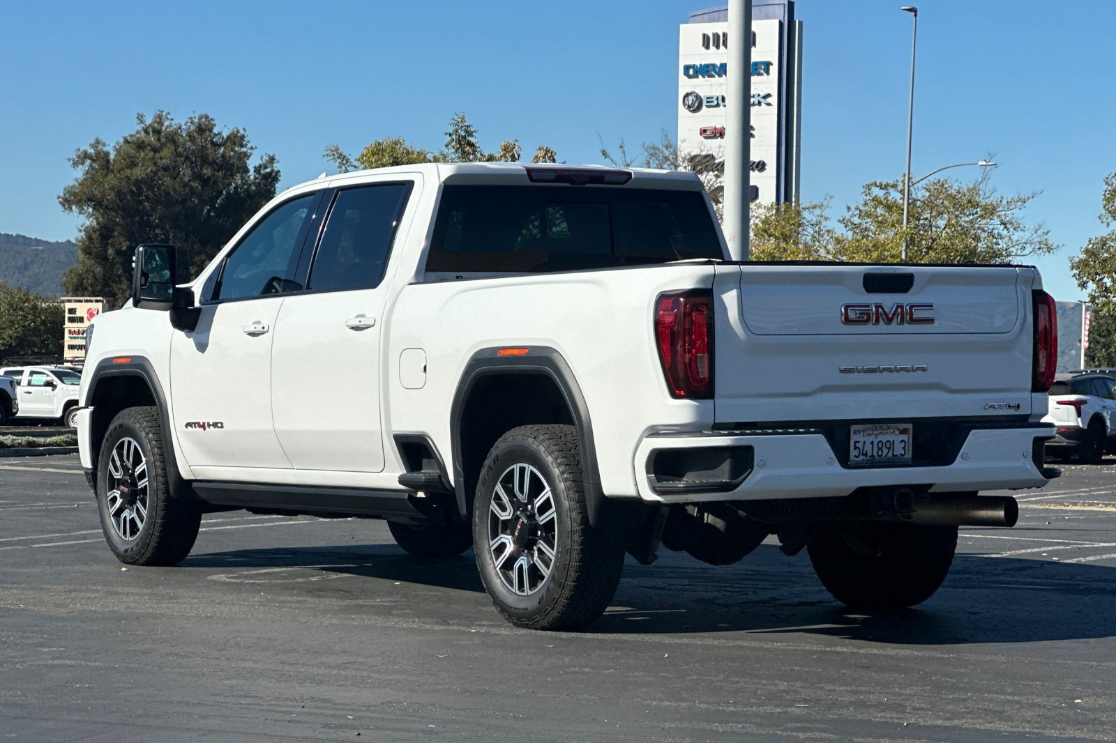 Used 2023 GMC Sierra 3500 AT4 w/ AT4 Premium Plus Package AWD/4WD image 6