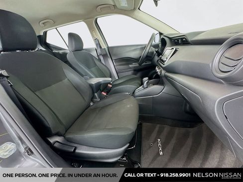 Certified 2025 Nissan Kicks Play S image 25