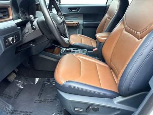Used 2023 Ford Maverick Lariat w/ Lariat Luxury Package FWD image 28