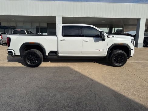 Used 2024 GMC Sierra 2500 AT4 w/ AT4 Premium Plus Package image 8