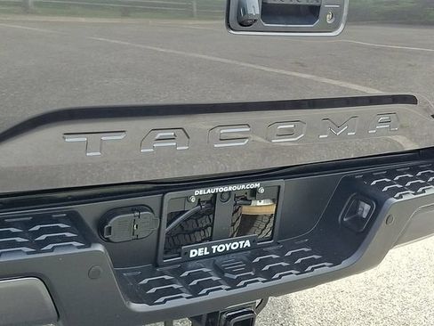 Certified 2023 Toyota Tacoma TRD Off-Road w/ Technology Package AWD/4WD image 29