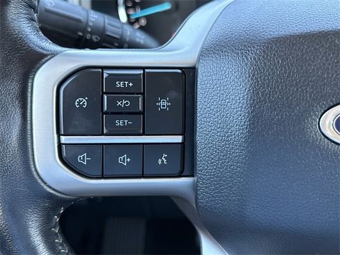 Used 2024 Ford Expedition XLT image 16