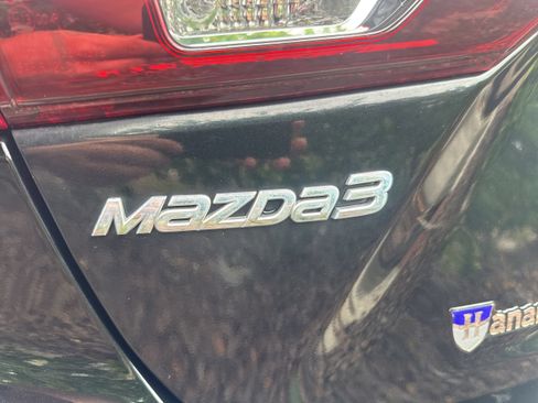 Used 2016 MAZDA MAZDA3 i Sport w/ Preferred Equipment Package FWD image 13