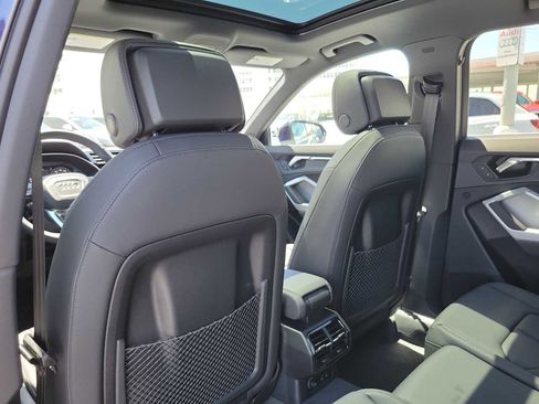 New 2025 Audi Q3 2.0T Premium image 17