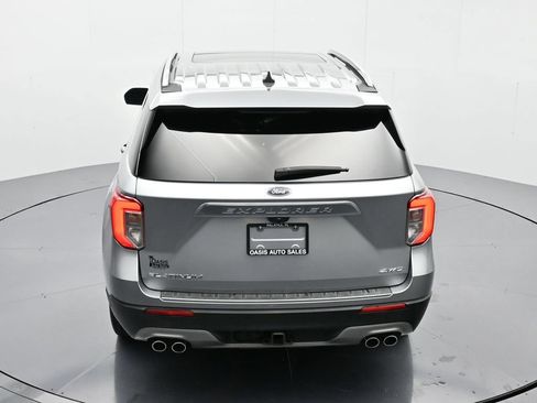 Used 2021 Ford Explorer Platinum w/ Equipment Group 601A AWD/4WD image 43
