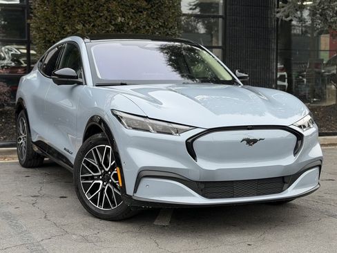 Used 2024 Ford Mustang Mach-E Premium image 7