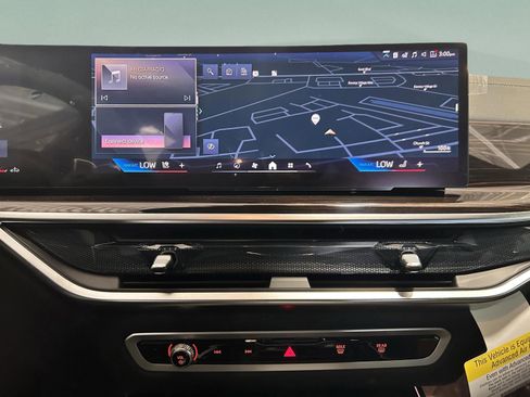 Used 2026 BMW X5 xDrive40i w/ M Sport Package image 14
