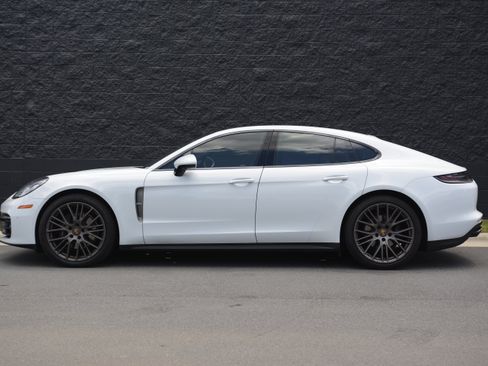 Certified 2023 Porsche Panamera Platinum Edition RWD image 2