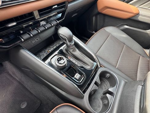 Used 2023 GMC Canyon AT4 w/ AT4 Premium Package AWD/4WD image 23
