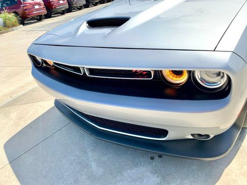 Used 2022 Dodge Challenger R/T RWD image 2