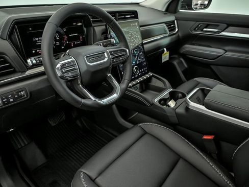 New 2026 GMC Terrain Denali w/ LPO, Black Badging Package image 6