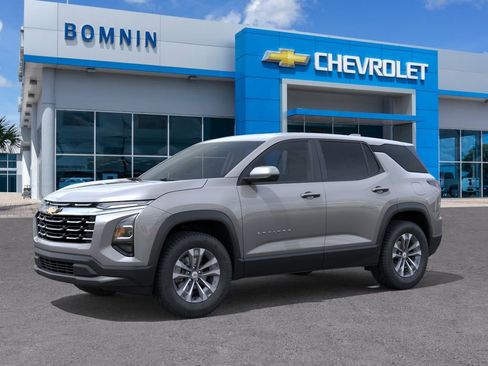 New 2026 Chevrolet Equinox LT FWD image 3