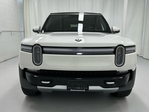 Used 2026 Rivian R1S Adventure image 5