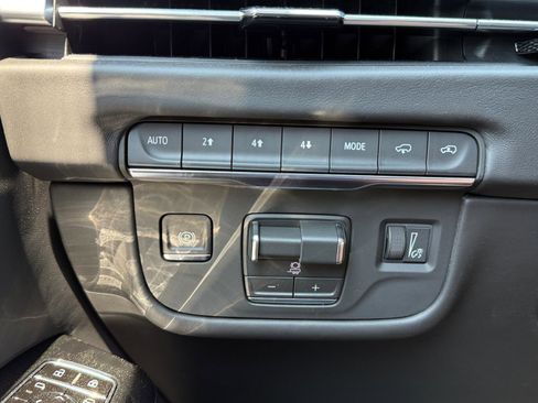 New 2026 Cadillac Escalade Platinum Sport AWD/4WD image 19