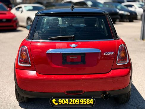 Used 2010 MINI Cooper Hardtop FWD image 4