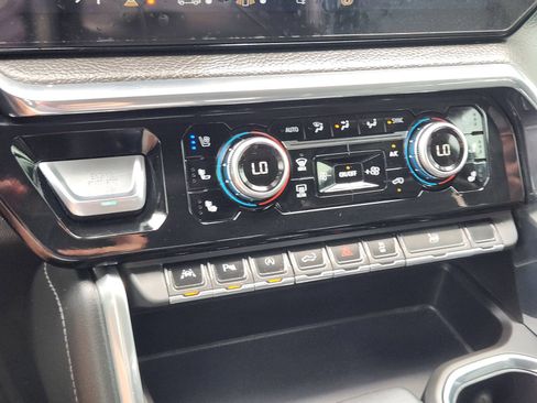 Used 2024 GMC Sierra 1500 Denali RWD image 20