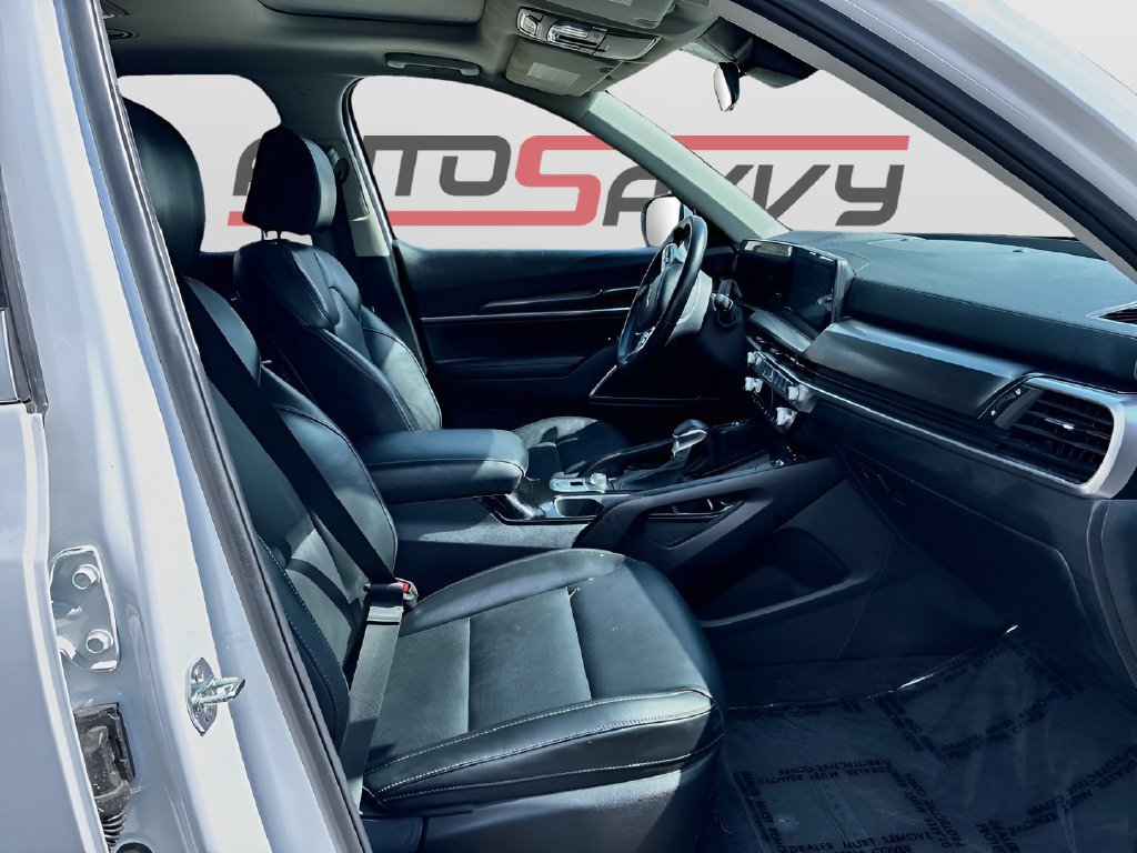 Used 2024 Kia Telluride S w/ S Sunroof Package FWD image 31