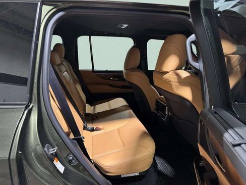 Used 2025 Lexus LX 600 4WD w/ Interior Upgrade Package image 29