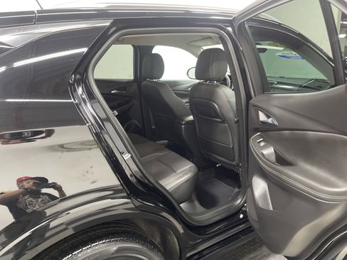 Used 2023 Buick Encore GX Select w/ Sport Touring Package image 21