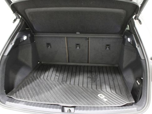 Used 2024 Audi Q4 e-tron Premium Plus image 22