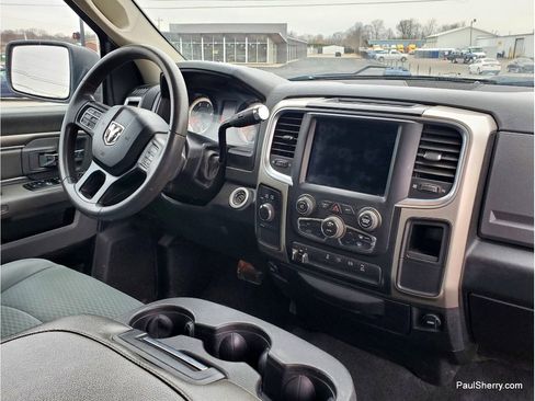 Used 2018 RAM 2500 SLT image 12