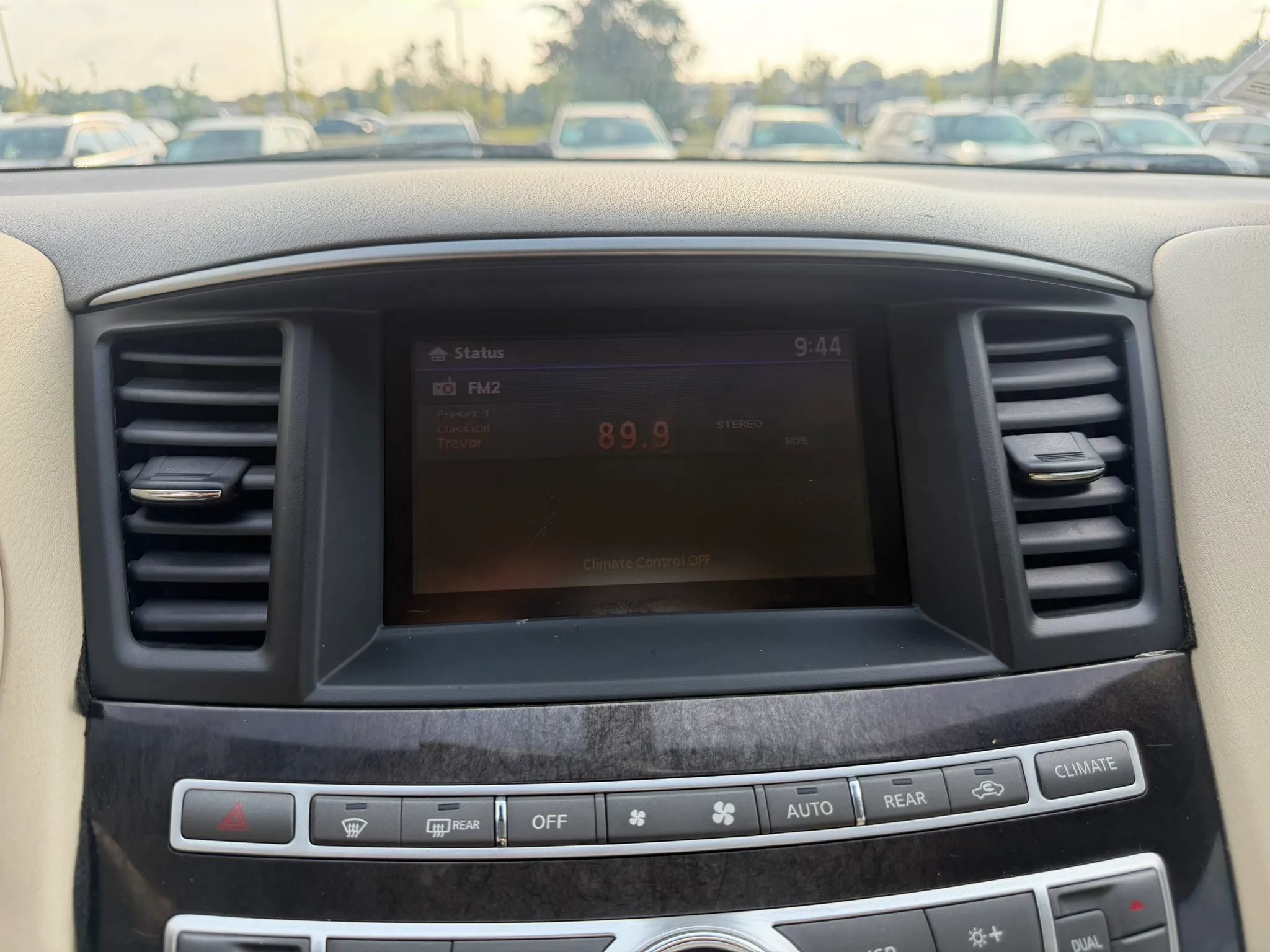 Used 2014 INFINITI QX60 Luxe w/ Premium Package AWD/4WD image 21