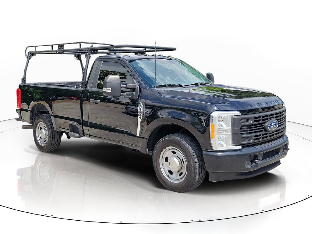 Used 2023 Ford F350 XL RWD image 4
