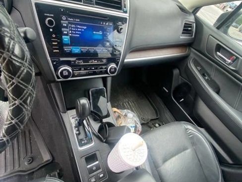 Used 2018 Subaru Outback 2.5i Limited AWD/4WD image 6