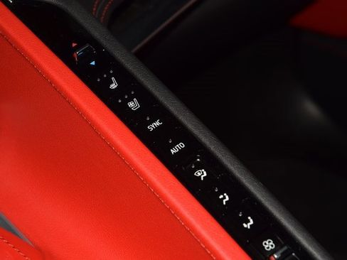 Used 2020 Chevrolet Corvette Stingray Preferred Cpe w/ 2LT Preferred Equipment Group image 31