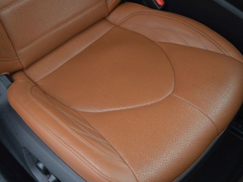 Used 2020 Toyota Avalon Limited w/ Advanced Safety Package image 38