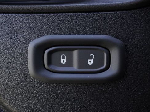 New 2026 Jeep Gladiator Sport AWD/4WD image 13