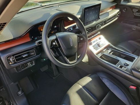 Certified 2021 Lincoln Aviator Reserve w/ Elements Package Plus RWD image 16