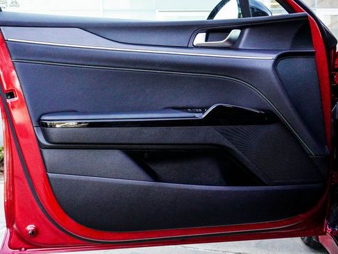 Used 2025 Kia K5 GT image 39