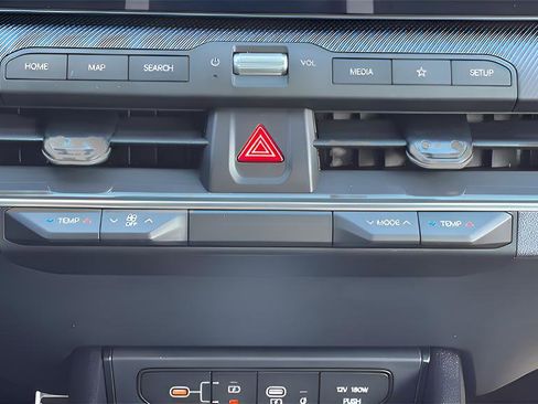 New 2025 Kia K4 GT-Line Turbo image 17