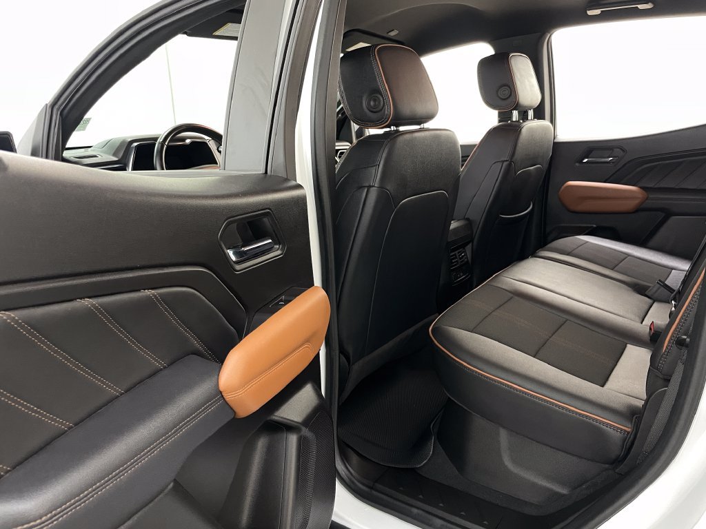 Certified 2024 GMC Canyon AT4 w/ Canyon Safety Plus Package AWD/4WD image 44