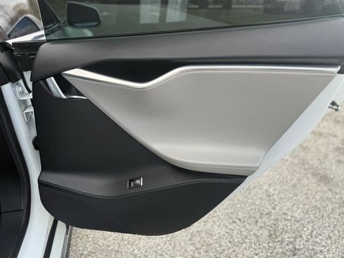 Used 2016 Tesla Model S 85D image 46