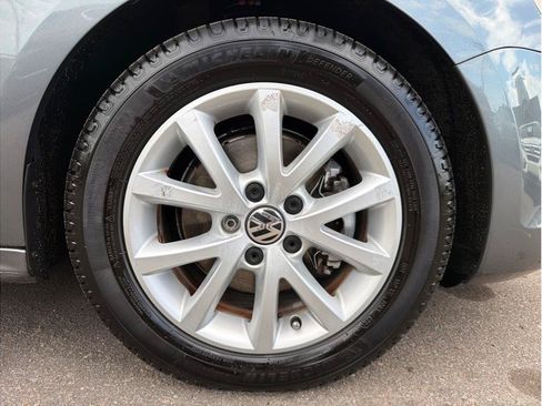 Used 2012 Volkswagen Jetta SE FWD image 22