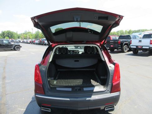 Used 2018 Cadillac XT5 Premium Luxury FWD image 8