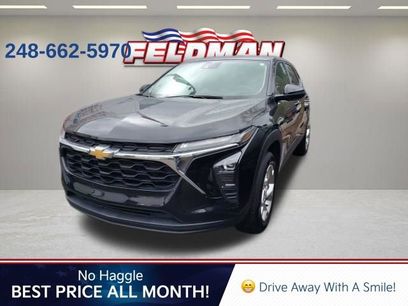 Used 2025 Chevrolet Trax LS w/ LS Convenience Package