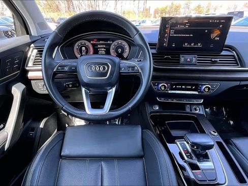 Used 2023 Audi Q5 2.0T Premium Plus w/ Premium Plus Package AWD/4WD image 5