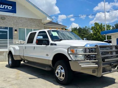 Used 2014 Ford F350 King Ranch w/ FX4 Off-Road Package image 2