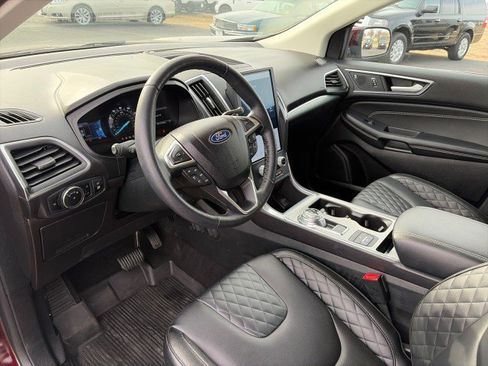 Used 2023 Ford Edge Titanium w/ Class II Trailer Tow Package AWD/4WD image 11