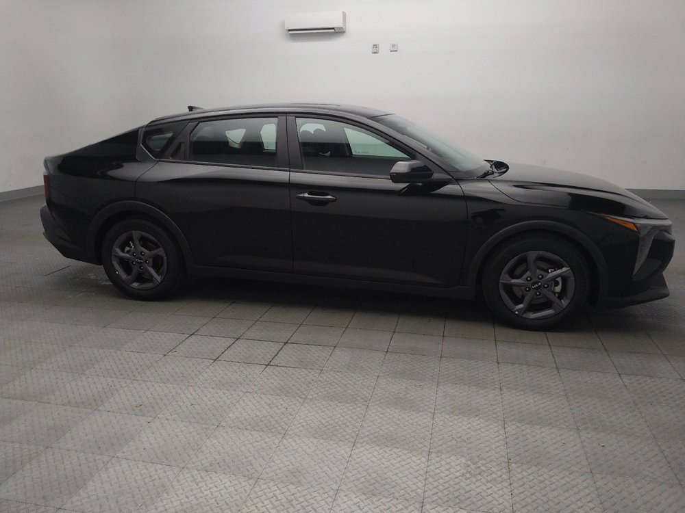Used 2025 Kia K4 FWD image 11