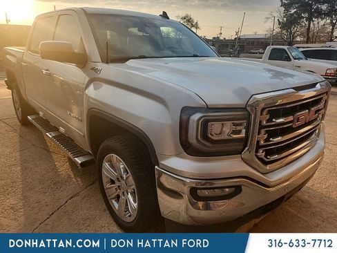 Used 2017 GMC Sierra 1500 SLT image 7