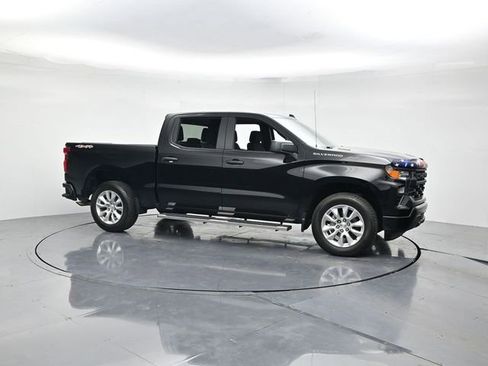 Used 2025 Chevrolet Silverado 1500 Custom AWD/4WD image 3