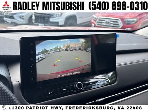 New 2026 Mitsubishi Outlander ES image 9