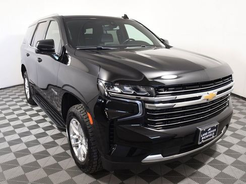 Used 2022 Chevrolet Tahoe LT w/ Luxury Package AWD/4WD image 9