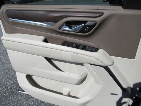 Used 2023 GMC Yukon Denali image 27