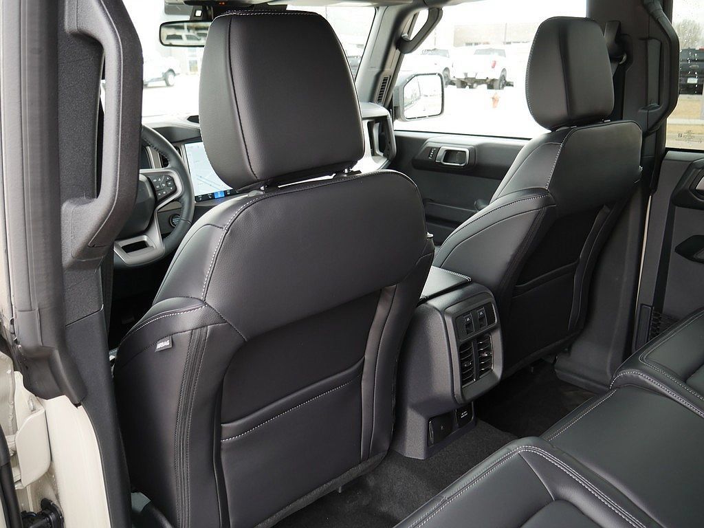 New 2026 Ford Bronco Outer Banks AWD/4WD image 14