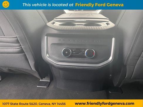 Used 2025 Ford Expedition Max Active AWD/4WD image 29